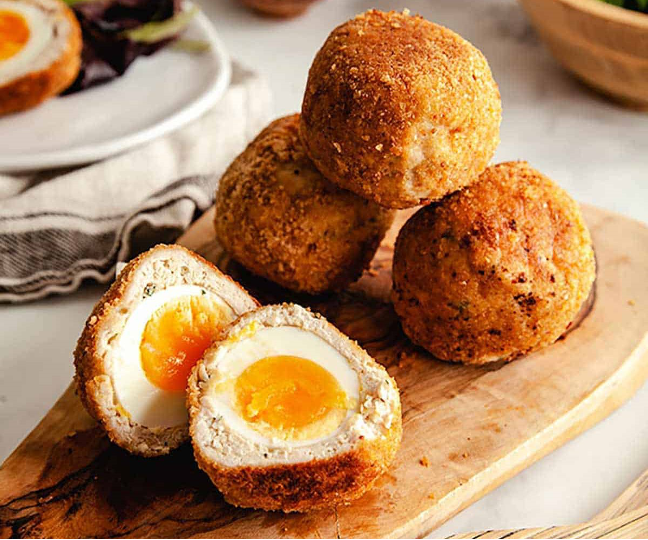 Street Food in the UK: 10 Must-Try Dishes & Top Food Markets You Can’t Miss