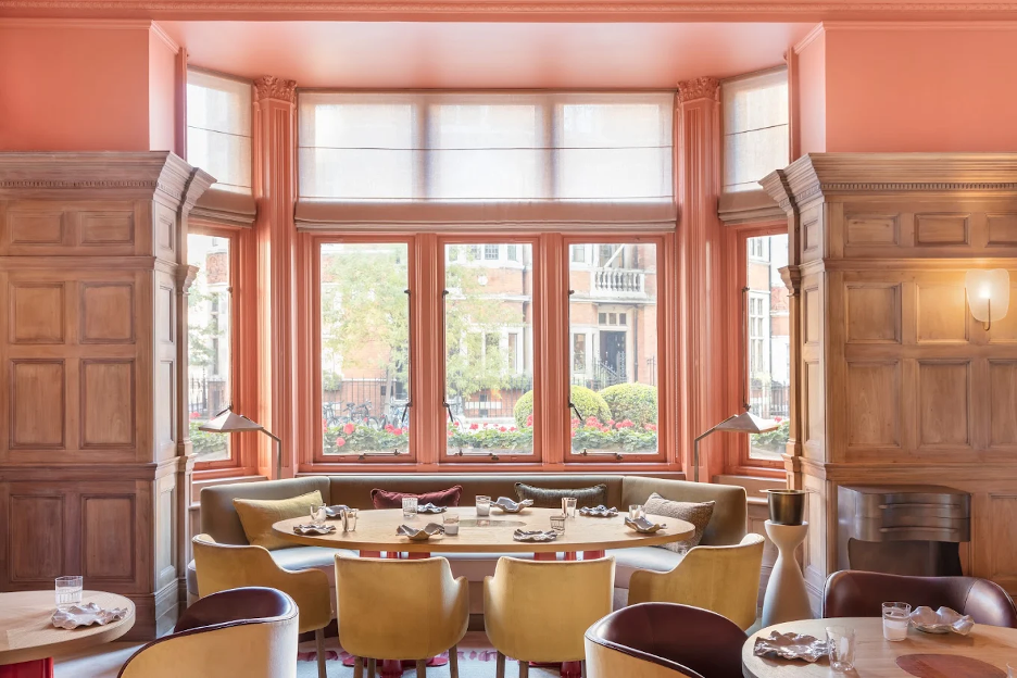 Top 7 Fine Dining Restaurants in the UK, Must Tryin 2025