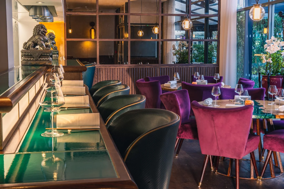 Top 7 Fine Dining Restaurants in the UK, Must Tryin 2025