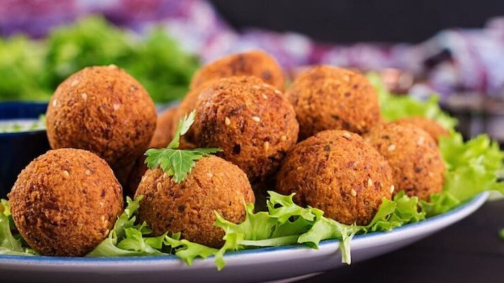 Street Food in the USA: 10 Must-Try Dishes & Top Food Markets You Can’t Miss